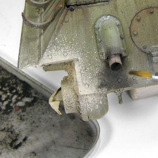 AK Interactive: Splatter Effects Dry Mud (100ml Bottle) example