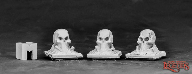 Reaper 03855: Graveyard Finials: Skull Dark Heaven Legends Metal Miniature(3)