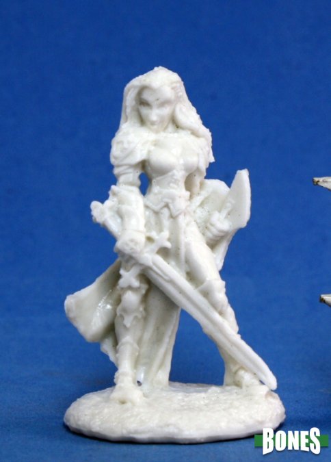 Reaper 77077: Finari, Female Paladin, Dark Heaven Plastic Miniature